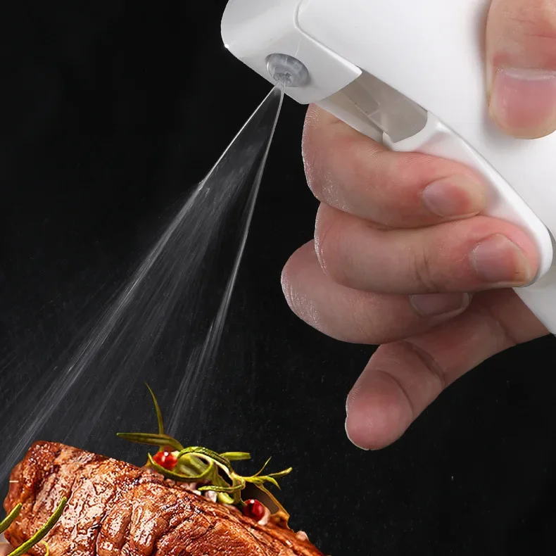 Bouteille de pulvérisation d’huile de cuisine domestique